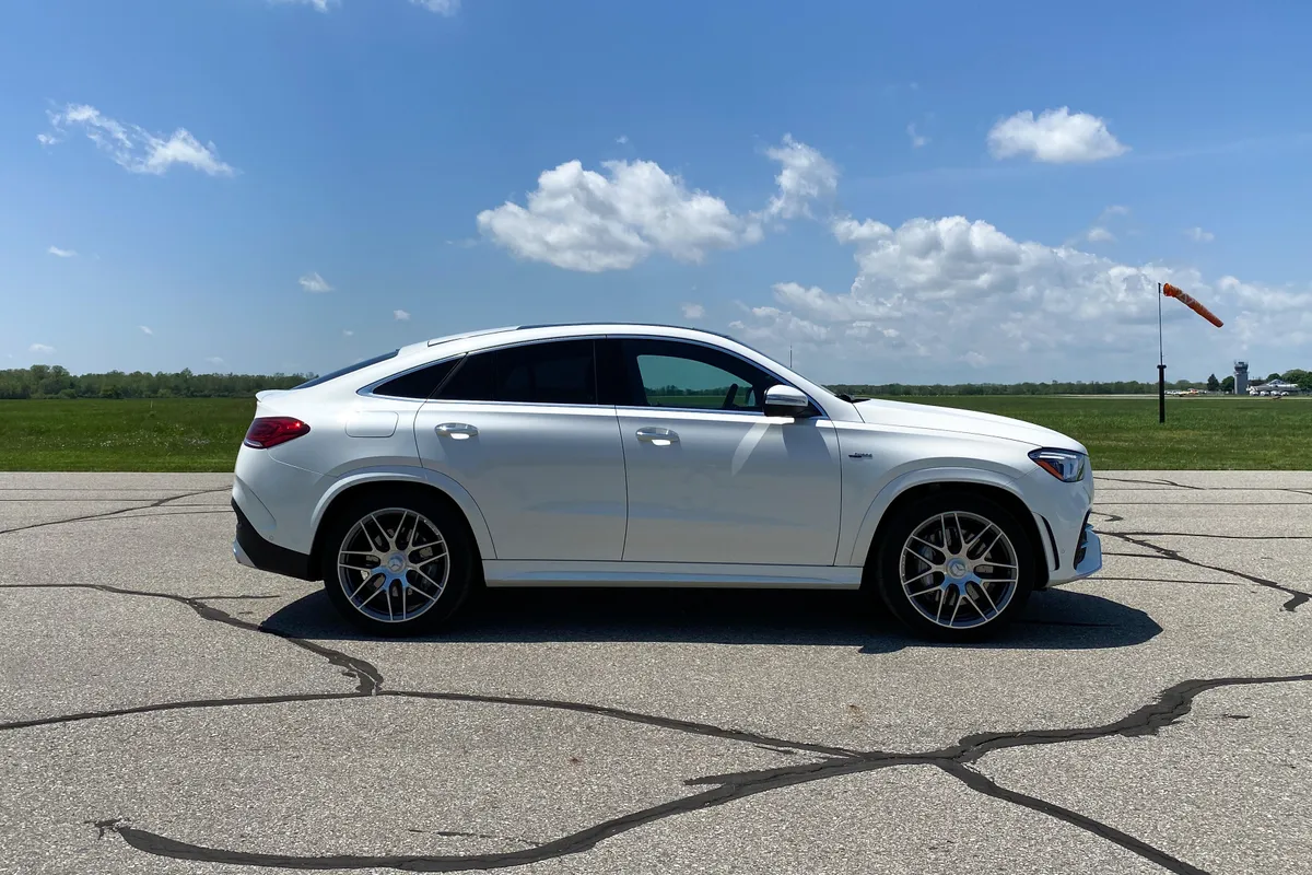 2021-mercedes-amg-gle53-coupe-112