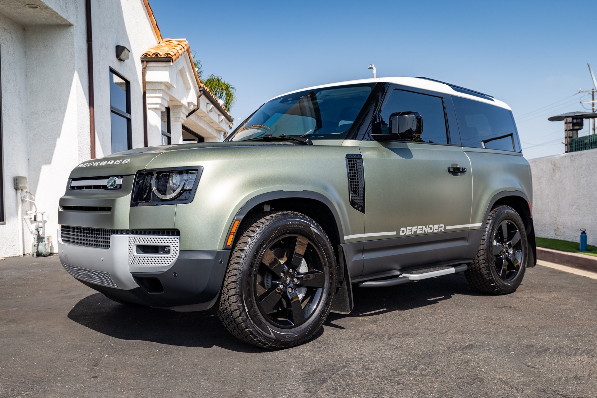 Used-2021-Land-Rover-Defender-90-First-Edition-1651339186